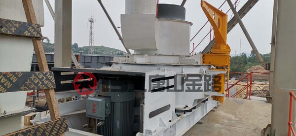 錘破、對(duì)輥破、立軸沖擊破三種制砂設(shè)備優(yōu)劣對(duì)比